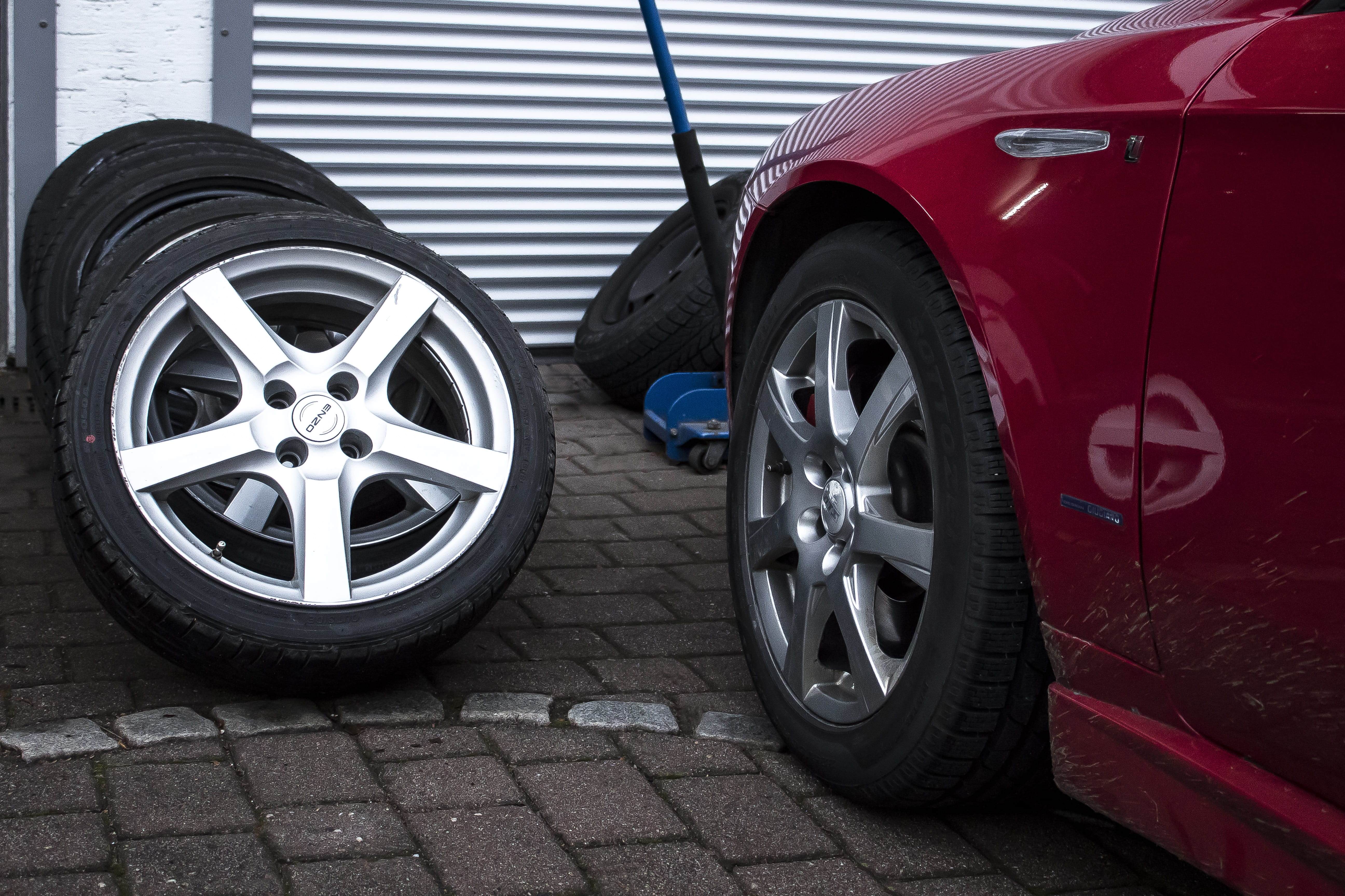 Kenya Ihsaan Tyres